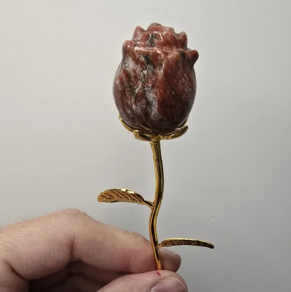 Red Sesame Stone Crystal Rose - Picture 8 of 13